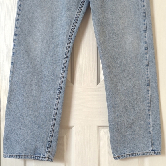 Levi's Y2K Vintage 505 Medium Wash Regular Fit Straight Leg Jeans 36 x 32 - Picture 4 of 16